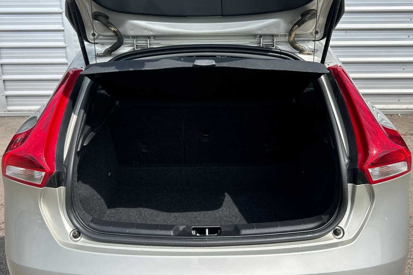 Volvo V40 T3 Inscription Automatic