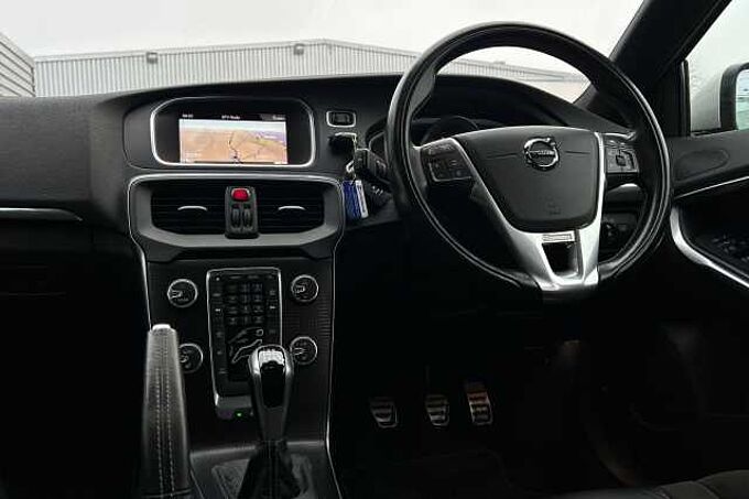 Volvo V40 D2 R-Design Manual