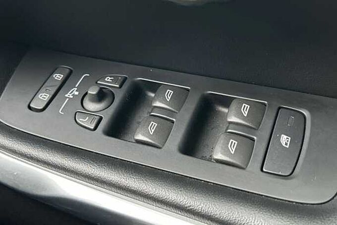 Volvo V40 D2 R-Design Manual