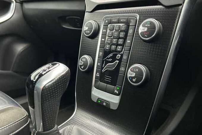 Volvo V40 D2 R-Design Manual