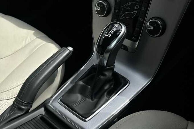 Volvo V40 T3 Inscription Automatic
