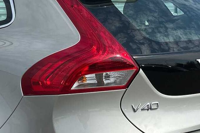 Volvo V40 T3 Inscription Automatic