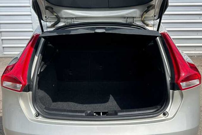 Volvo V40 T3 Inscription Automatic