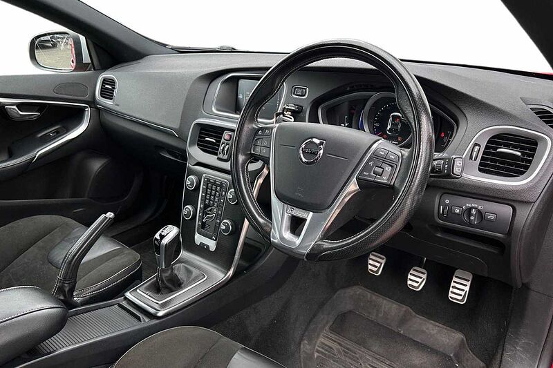 Volvo V40 T3 R-Design Manual