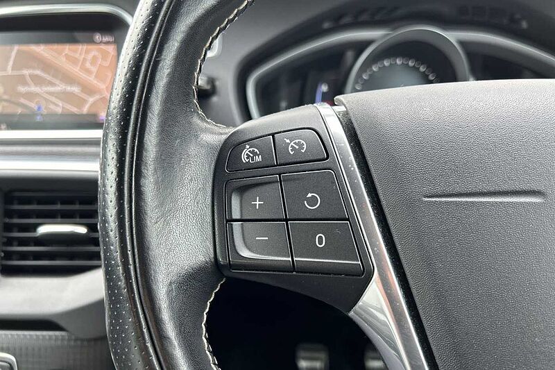 Volvo V40 T3 R-Design Manual