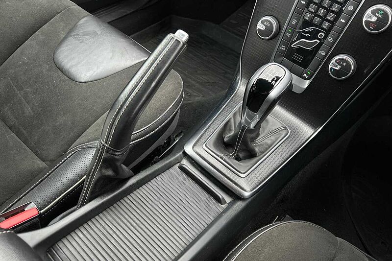 Volvo V40 T3 R-Design Manual