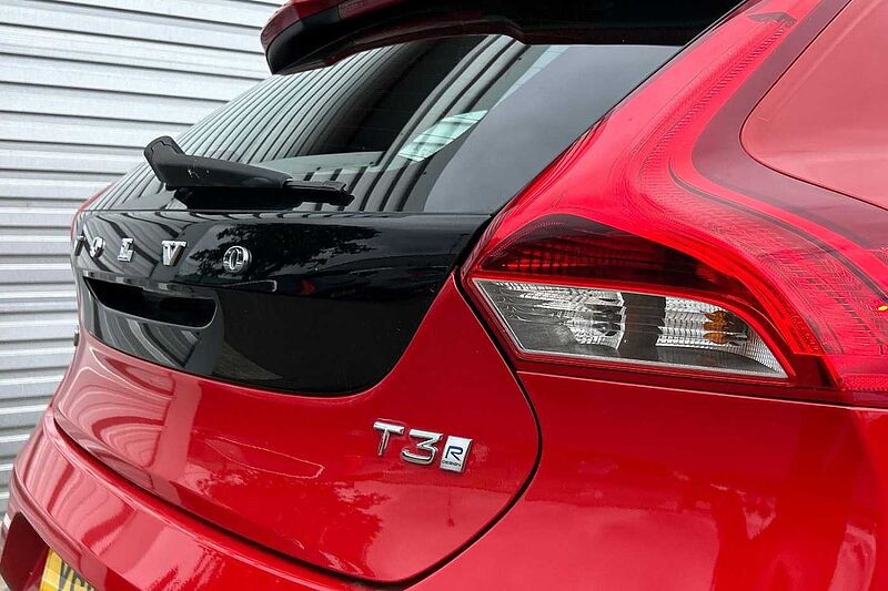 Volvo V40 T3 R-Design Manual