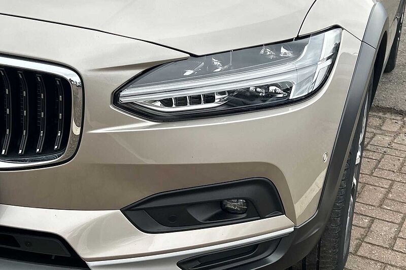 Volvo V90 Cross Country 2.0 B5P Cross Country Plus 5dr AWD Auto