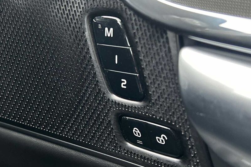 Volvo V90 Cross Country 2.0 B5P Cross Country Plus 5dr AWD Auto