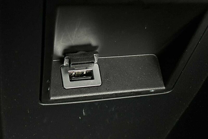 Volvo V40 D2 R-Design Manual