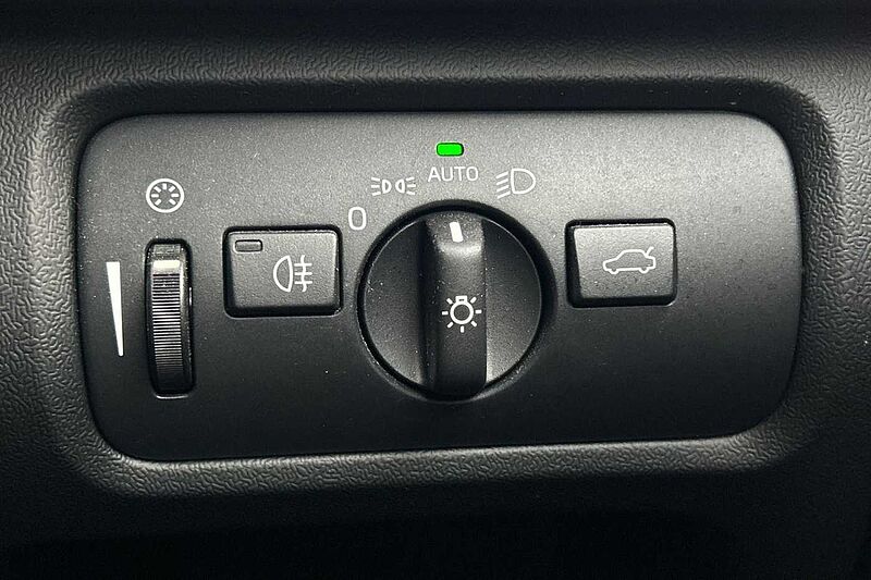 Volvo V40 D2 R-Design Manual