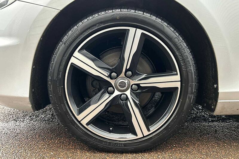 Volvo V40 D2 R-Design Manual