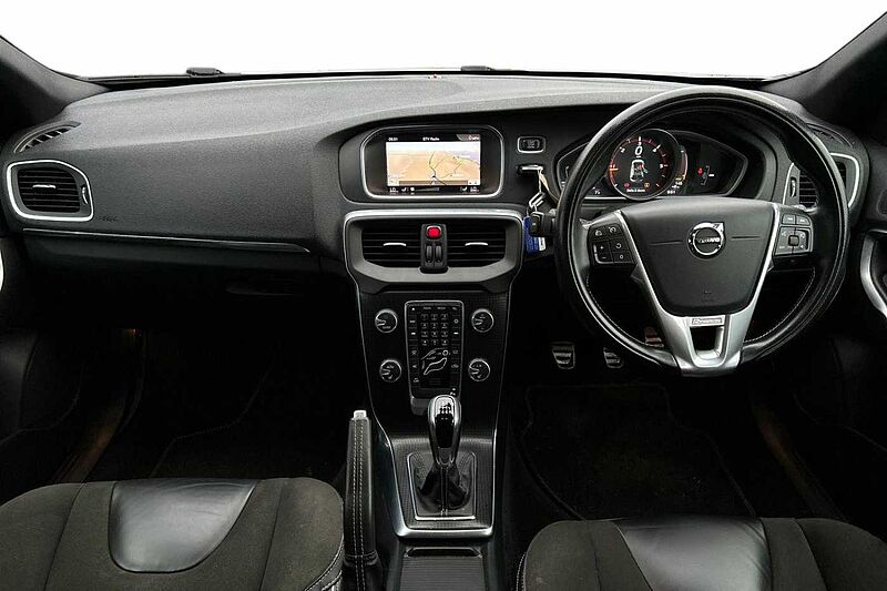Volvo V40 D2 R-Design Manual