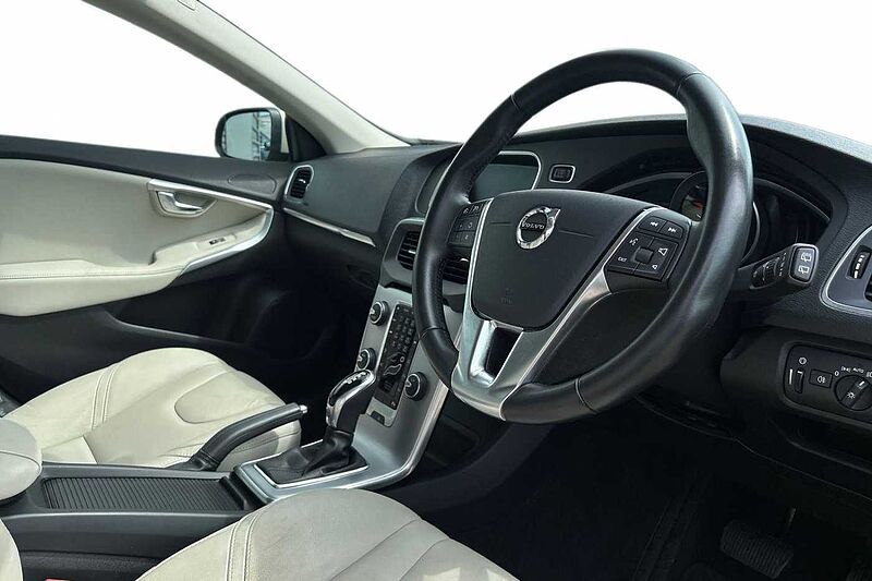 Volvo V40 T3 Inscription Automatic
