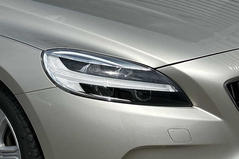 Volvo V40 T3 Inscription Automatic