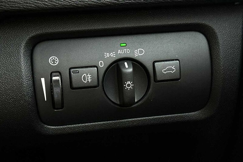Volvo V40 T3 Inscription Automatic