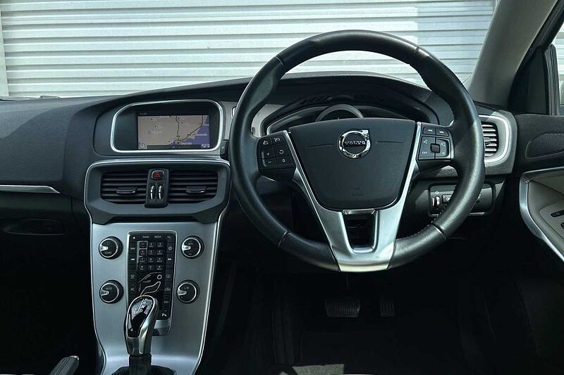 Volvo V40 T3 Inscription Automatic