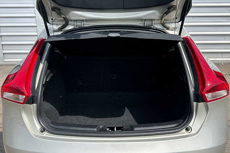 Volvo V40 T3 Inscription Automatic