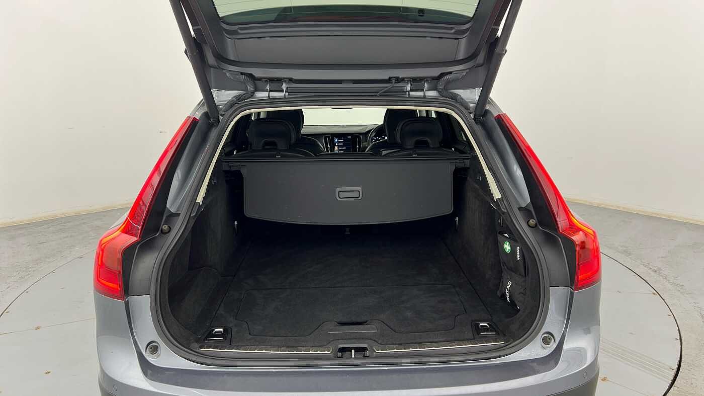 Volvo V90 Cross Country D5 AWD Plus Automatic