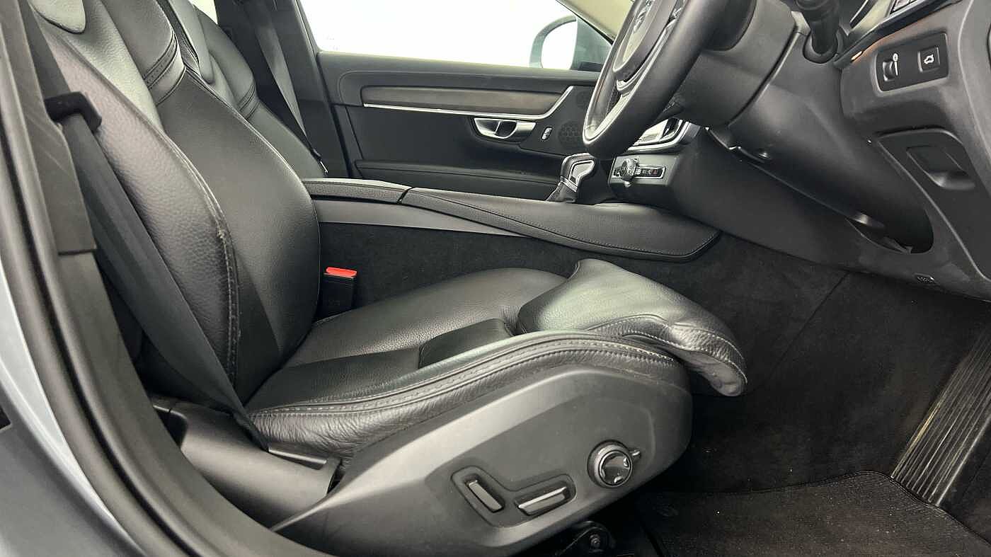 Volvo V90 Cross Country D5 AWD Plus Automatic