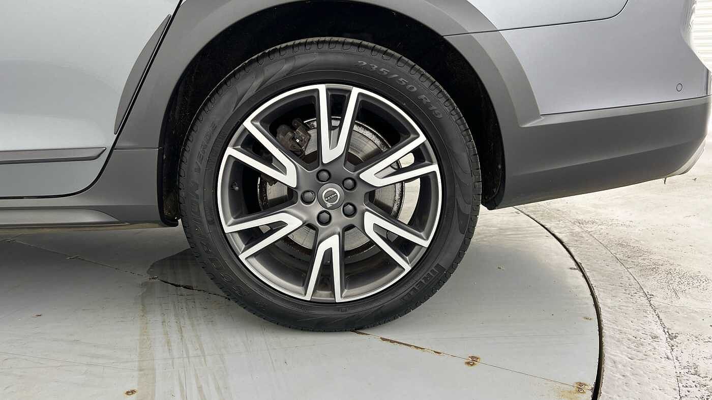 Volvo V90 Cross Country D5 AWD Plus Automatic