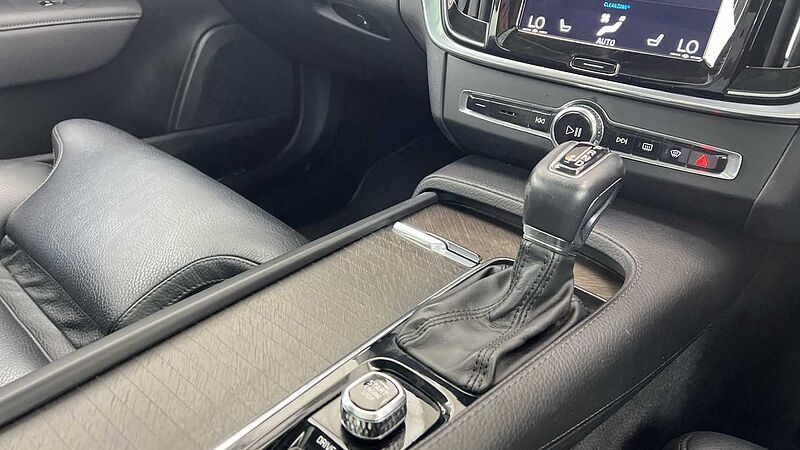 Volvo V90 Cross Country D5 AWD Plus Automatic