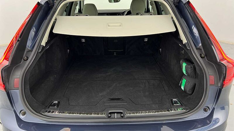 Volvo V90 Cross Country Country, B5 AWD mild hybrid