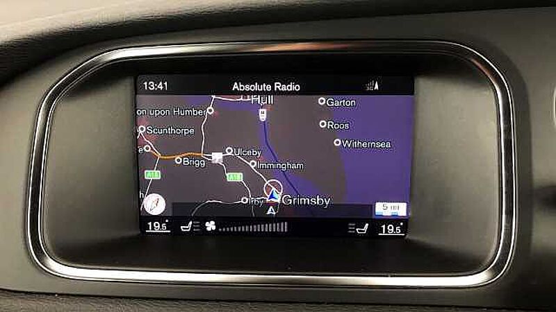 Volvo V40 D4 R-Design Manual Nav Plus