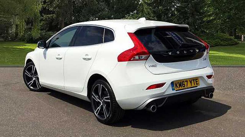 Volvo V40 D4 R-Design Pro Nav + Leather, Heated Seats, Heated screen, High perf audio