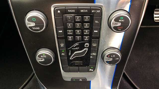 Volvo V40 D2 (115bhp) R Design + Rear Park Assist+ 1 Private Owner From New