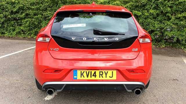 Volvo V40 D2 (115bhp) R Design + Rear Park Assist+ 1 Private Owner From New