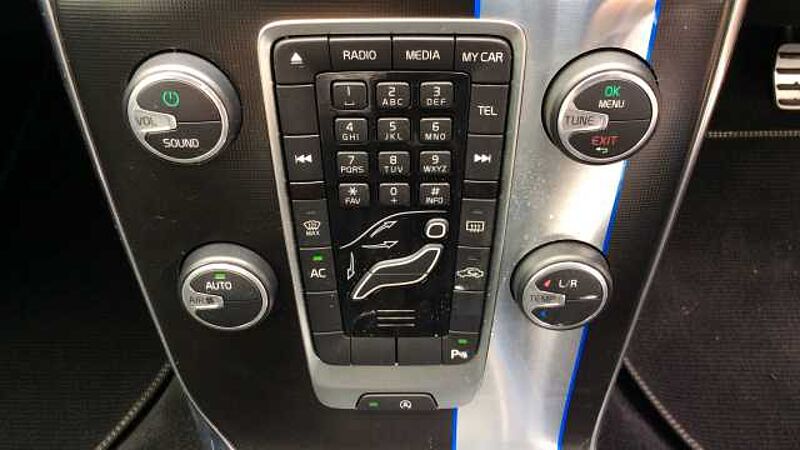 Volvo V40 D2 (115bhp) R Design + Rear Park Assist+ 1 Private Owner From New