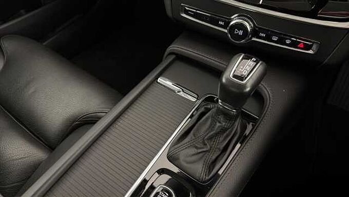 Volvo S90 D4 Momentum Pro Leather Heated Seats Electric Drivers Seat