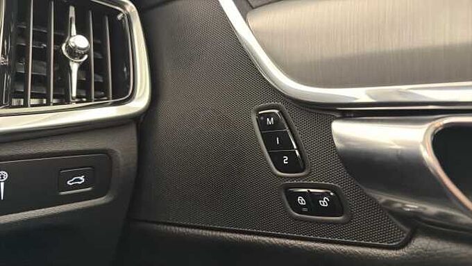 Volvo S90 D4 Momentum Pro Leather Heated Seats Electric Drivers Seat