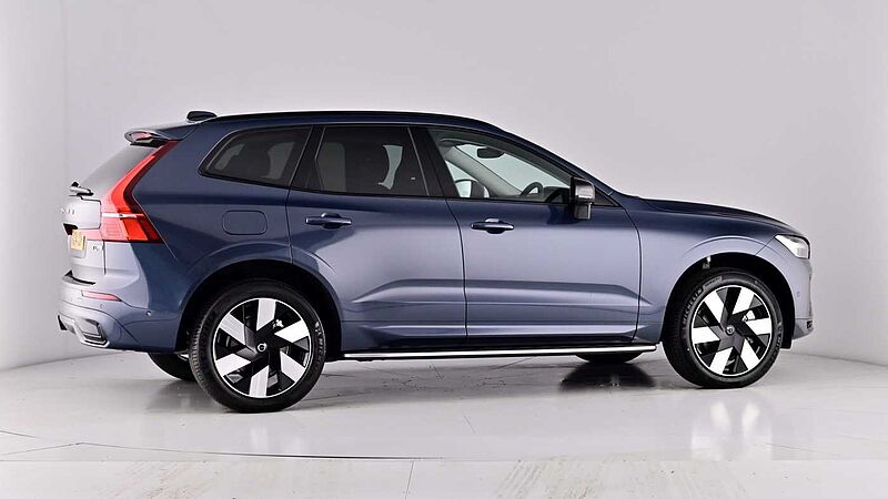 Volvo XC60 Ultra, T8 AWD Plug-in hybrid, Electric/Petrol, Dark