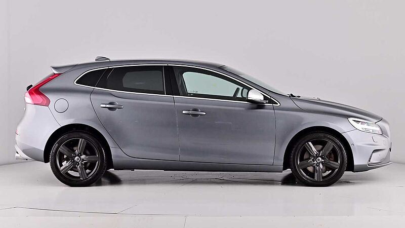 Volvo V40 D3 R-Design Pro Adaptive Cruise Electric Seats Keyless BLIS