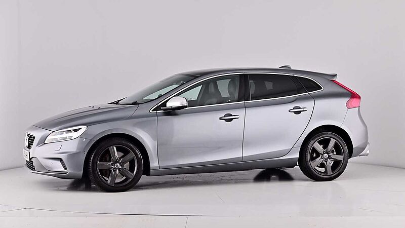 Volvo V40 D3 R-Design Pro Adaptive Cruise Electric Seats Keyless BLIS