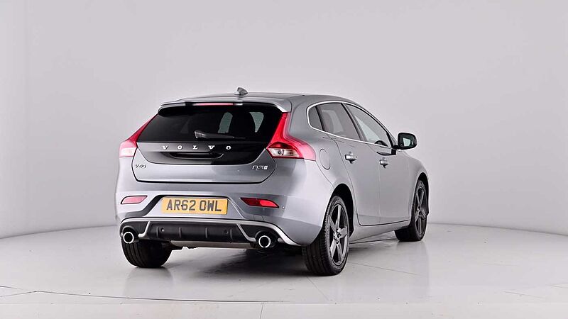 Volvo V40 D3 R-Design Pro Adaptive Cruise Electric Seats Keyless BLIS