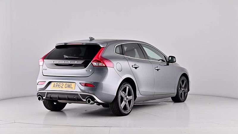 Volvo V40 D3 R-Design Pro Adaptive Cruise Electric Seats Keyless BLIS