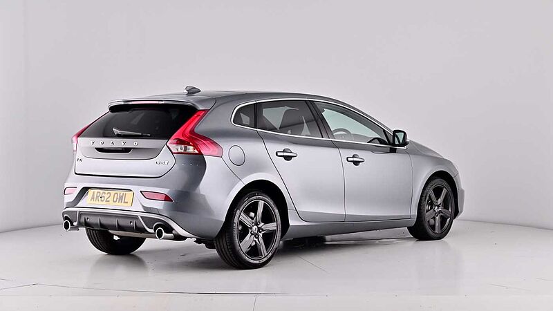 Volvo V40 D3 R-Design Pro Adaptive Cruise Electric Seats Keyless BLIS