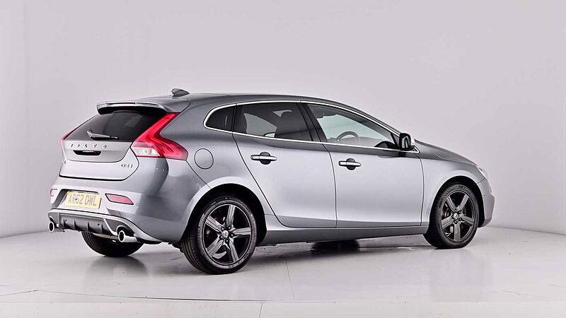 Volvo V40 D3 R-Design Pro Adaptive Cruise Electric Seats Keyless BLIS