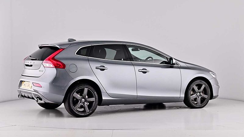 Volvo V40 D3 R-Design Pro Adaptive Cruise Electric Seats Keyless BLIS