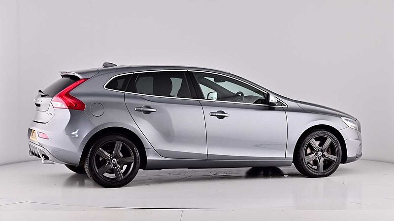 Volvo V40 D3 R-Design Pro Adaptive Cruise Electric Seats Keyless BLIS