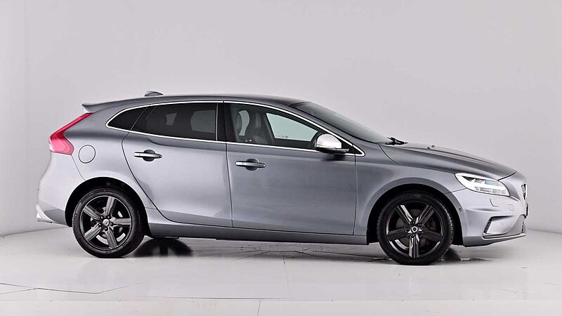 Volvo V40 D3 R-Design Pro Adaptive Cruise Electric Seats Keyless BLIS