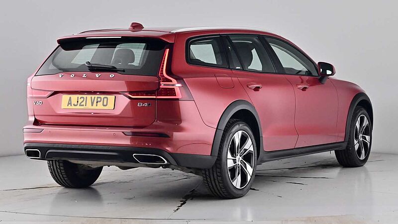 Volvo V60 B4 Cross Country Pro B4 AWD mild hybrid Keyless Heated Seats Rear Camera