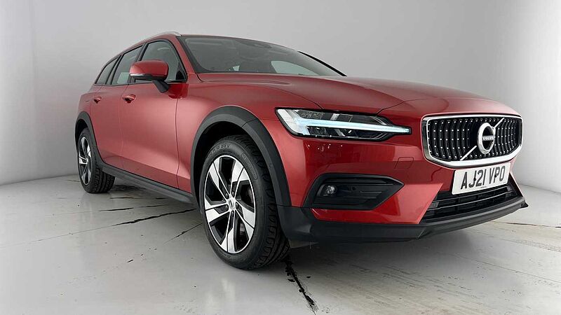 Volvo V60 B4 Cross Country Pro B4 AWD mild hybrid Keyless Heated Seats Rear Camera