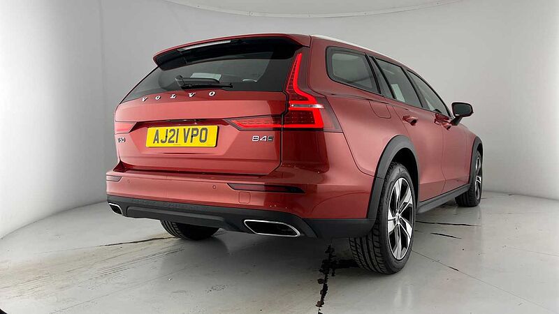Volvo V60 B4 Cross Country Pro B4 AWD mild hybrid Keyless Heated Seats Rear Camera
