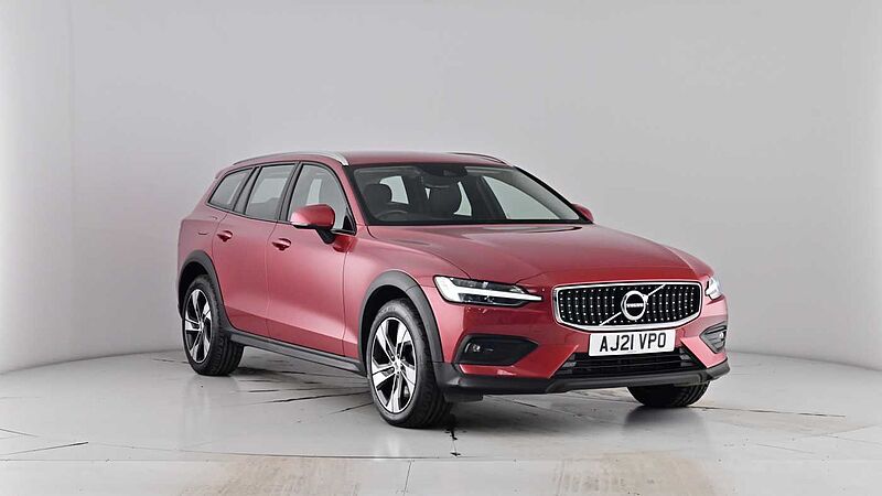 Volvo V60 B4 Cross Country Pro B4 AWD mild hybrid Keyless Heated Seats Rear Camera