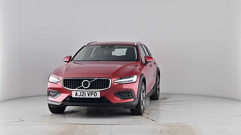 Volvo V60 B4 Cross Country Pro B4 AWD mild hybrid Keyless Heated Seats Rear Camera