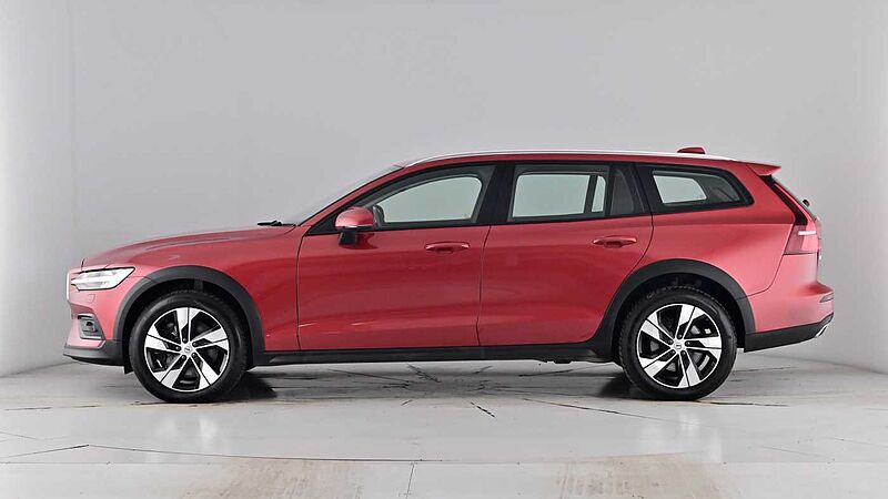 Volvo V60 B4 Cross Country Pro B4 AWD mild hybrid Keyless Heated Seats Rear Camera